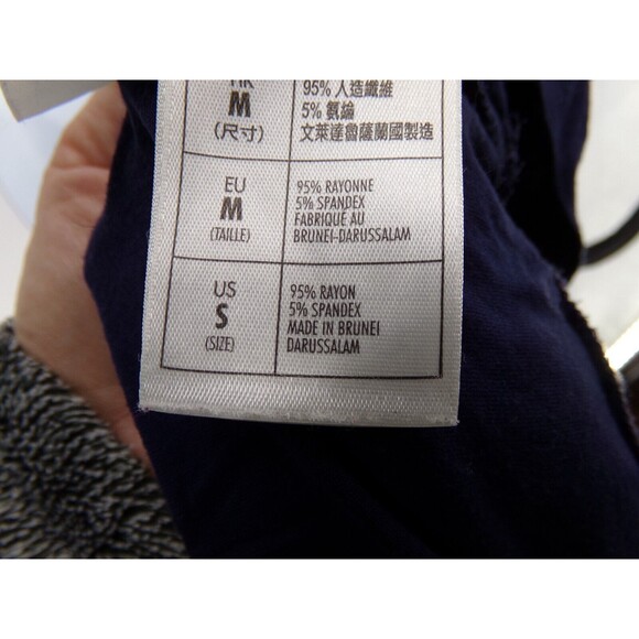 Disney Parks Tank Top World Magic Kingdom Sleeveless Stretch Shirt Size Small - Picture 7 of 9